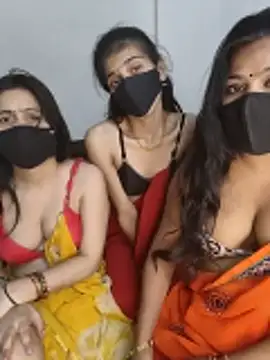 cutee__crazy's Live Chat Room