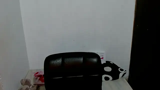 Živá chatovací místnost KARYNA_MILF