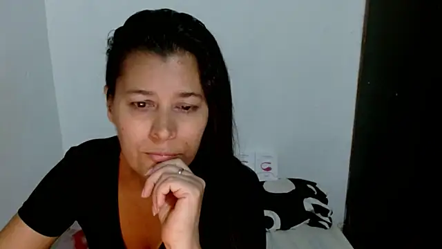 Živá chatovací místnost KARYNA_MILF