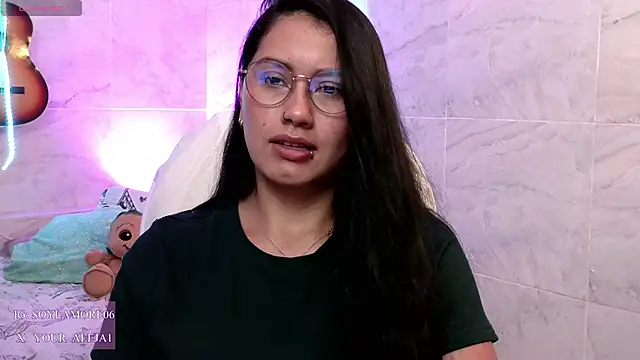 Your_Aleja15 现场聊天室