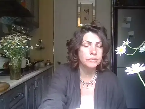 Baby-Matilda Adlı Modelin Canlı Sohbet Odası