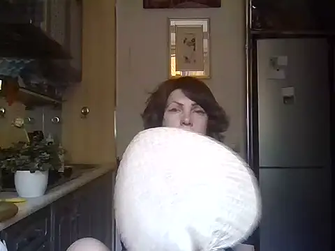 Živá chatovací místnost Baby-Matilda
