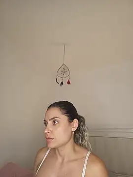 ASHLEY_BLAIR Adlı Modelin Canlı Sohbet Odası