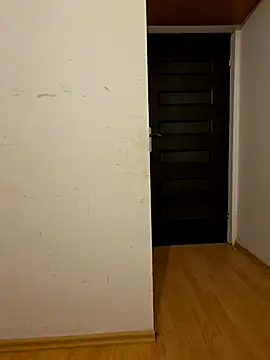 Živá chatovací místnost Nicole-Ray