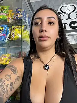 Hannahoff's Webcam Show