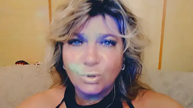 Malena_Mi Adlı Modelin Canlı Sohbet Odası