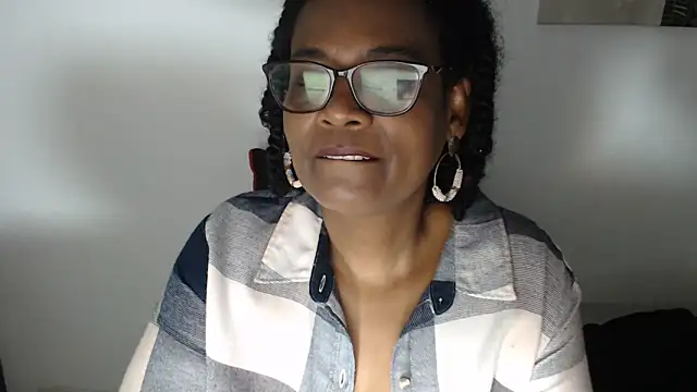 dana-blackn Live chat-huone