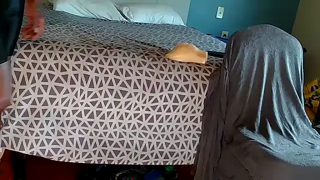 Živá chatovací místnost bobbiebone1@xh