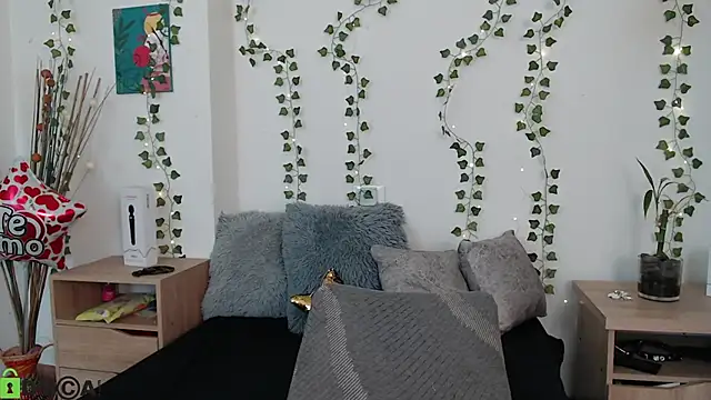 lairenbabe Adlı Modelin Canlı Sohbet Odası
