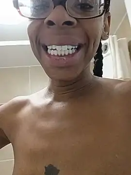 Jasmine_FullsShine লাইভ চ্যাট রুম