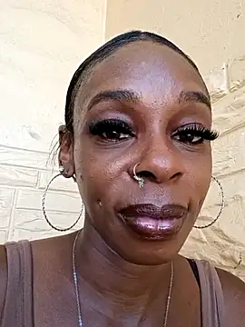 Jasmine_FullsShine's Live Chat Room