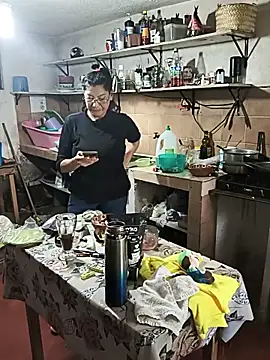 LaInsaciableIntensa Adlı Modelin Canlı Sohbet Odası