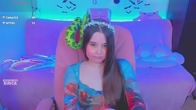 غرفة دردشة Lolisuccub المباشرة