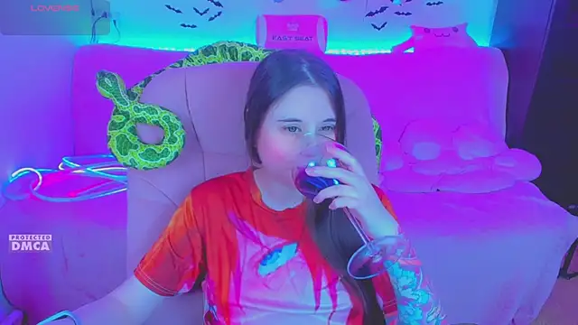 Chat soba uživo modela Lolisuccub