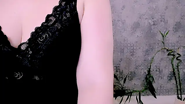 Djullia's Live XXX Chat