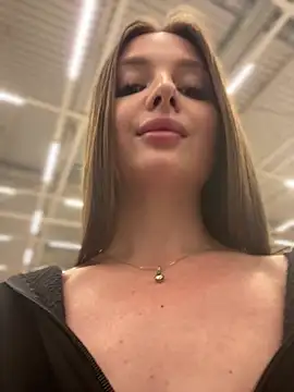 Chat soba uživo modela KrisMagnoly