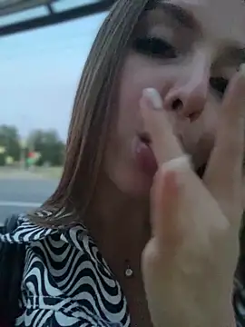 KrisMagnoly Cameră chat live