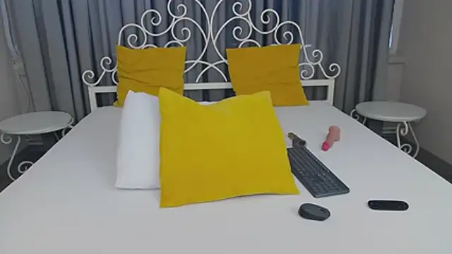 AndoraSweet Adlı Modelin Canlı Sohbet Odası