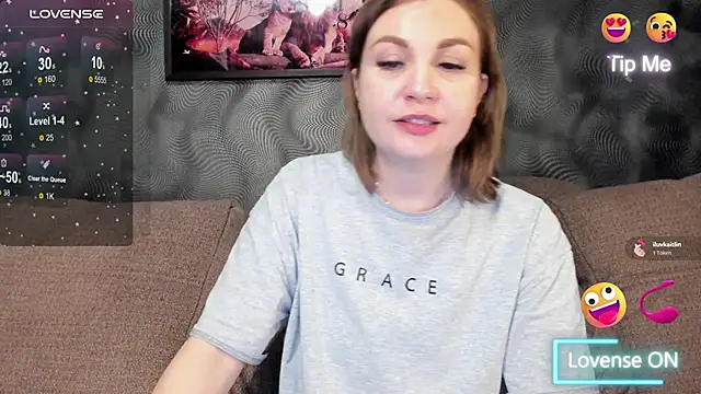 CassieMils чат на живо