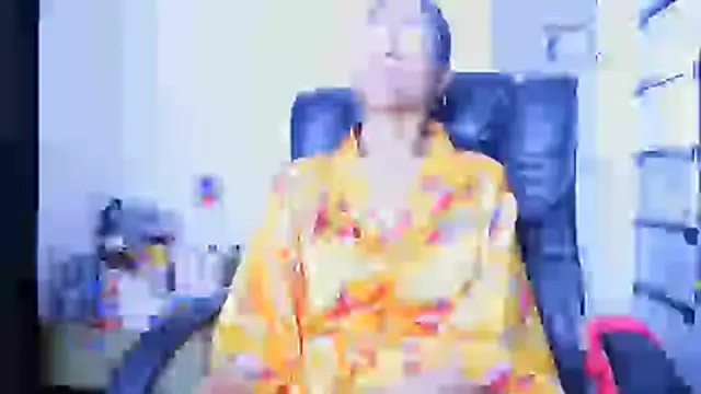 Chat soba uživo modela Aries_Mature