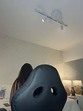 ava_blue 现场聊天室