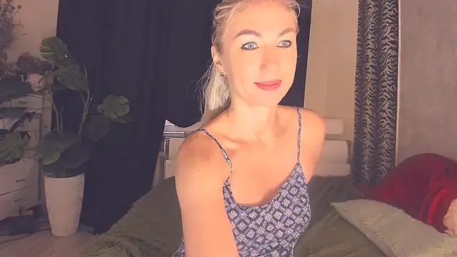 Karma_S_U_T_R_A Cameră chat live