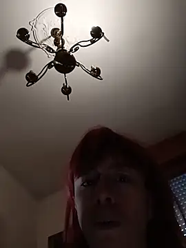 חדר צ'אט בשידור חי של Annarella_Pika