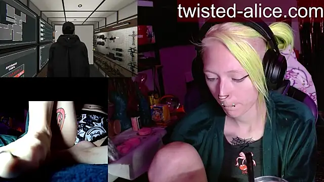 Twisted_Alice's Live Chat Room
