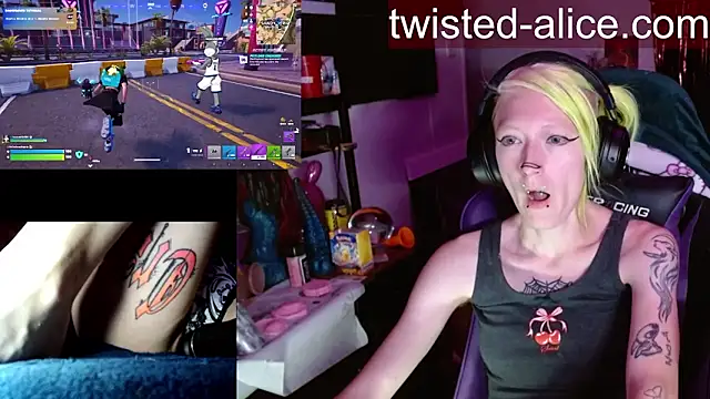 Онлайн чат Twisted_Alice
