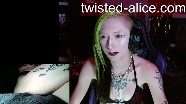 Sala de chat en directo de Twisted_Alice