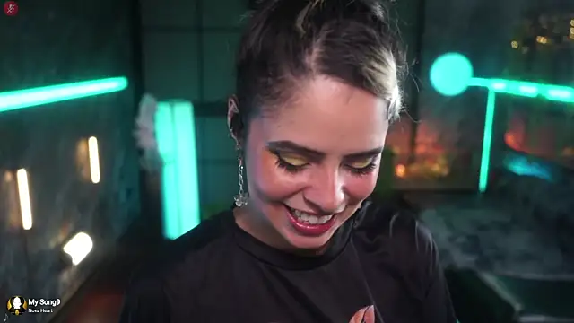 Živá chatovací místnost alessa_goreng