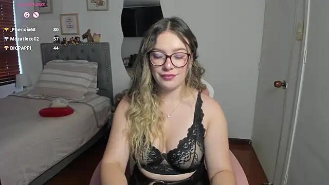 samysweet_8 Adlı Modelin Canlı Sohbet Odası