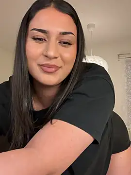 Yasmine-blue's Live Sex Cam Show