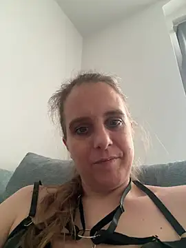 Chantalee 실시간 채팅방