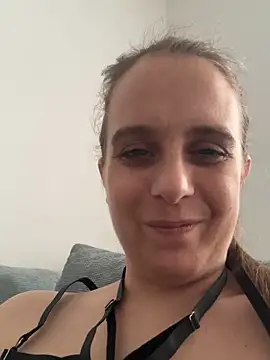 Chantalee чат на живо