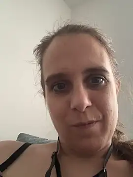 Chantalee live-chat rom