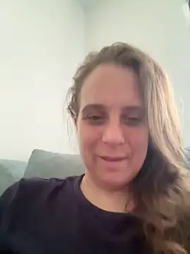 Chantalee – Naživo chatovacia miestnosť
