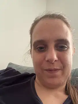 Živá chatovací místnost Chantalee