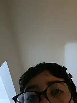 Chat soba uživo modela _Lunnaa_