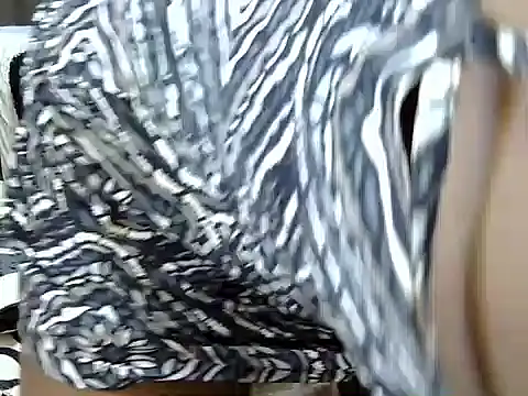 חדר צ'אט בשידור חי של Sweet_ebony20