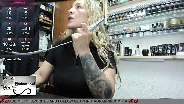 Katt-findom Live Chatraum