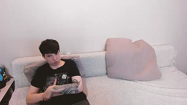secret_dreams__'s Live Chat Room