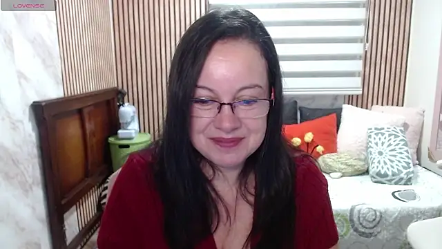 חדר צ'אט בשידור חי של Sonialorens_