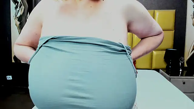 Chat ao vivo de KiraLeila