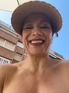 angelitasexy81's Live Chat Room