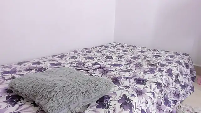 Emma_lean Adlı Modelin Canlı Sohbet Odası