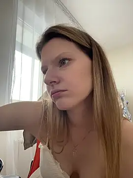 MaryHiggins Adlı Modelin Canlı Sohbet Odası