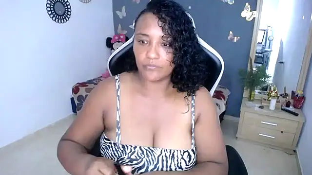marysol83's Live Chat Room