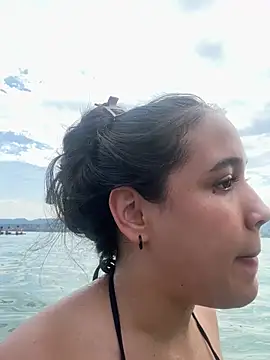 חדר צ'אט בשידור חי של WHAAATTTTTTTTTT