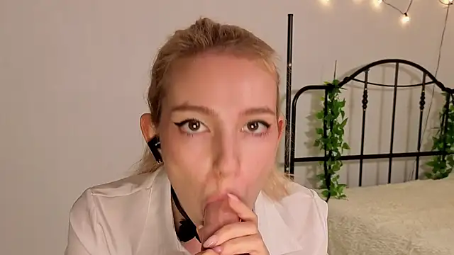 berrry_girl লাইভ চ্যাট রুম